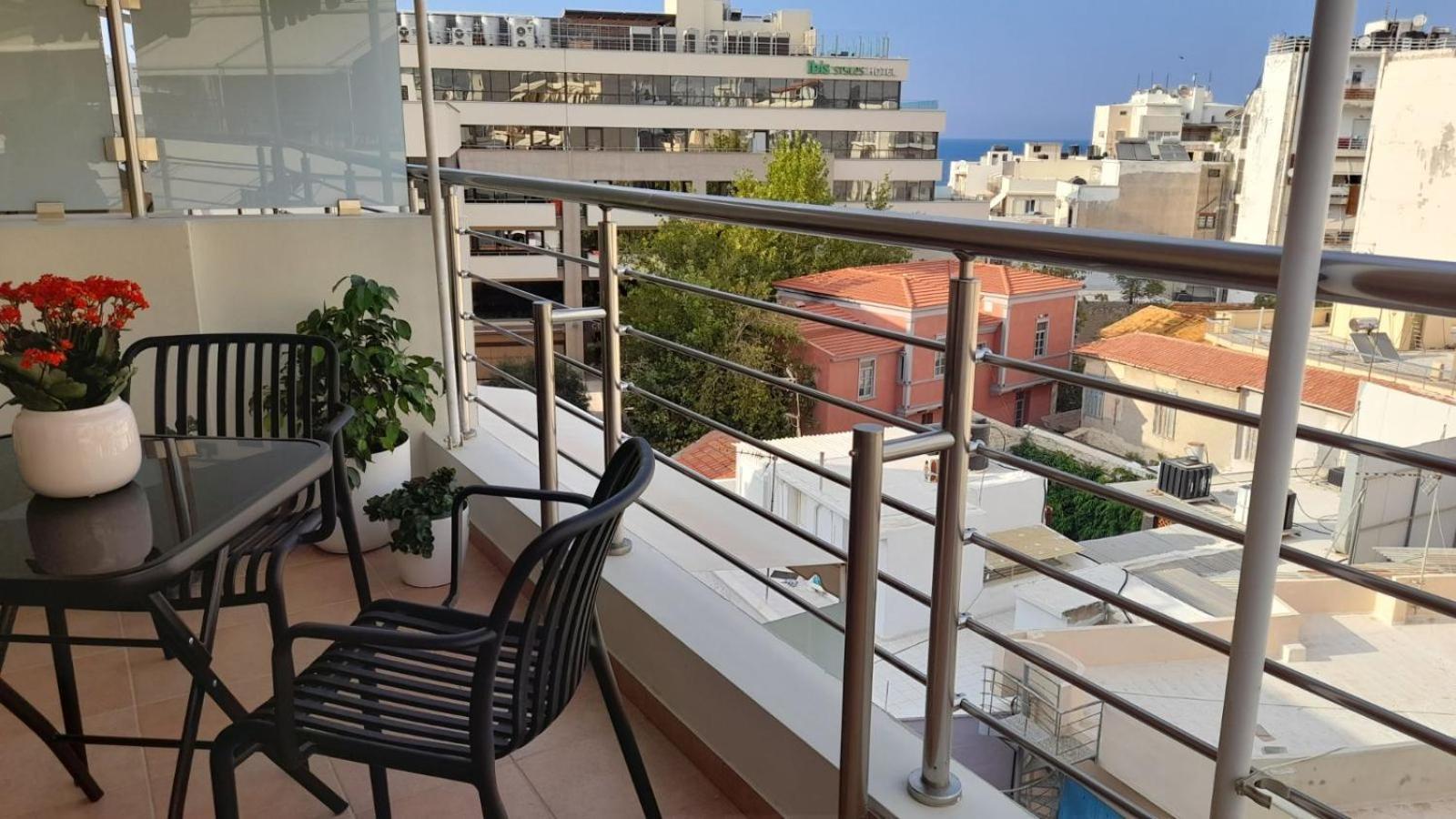 Dione Central Loft Heraklion  ภายนอก รูปภาพ